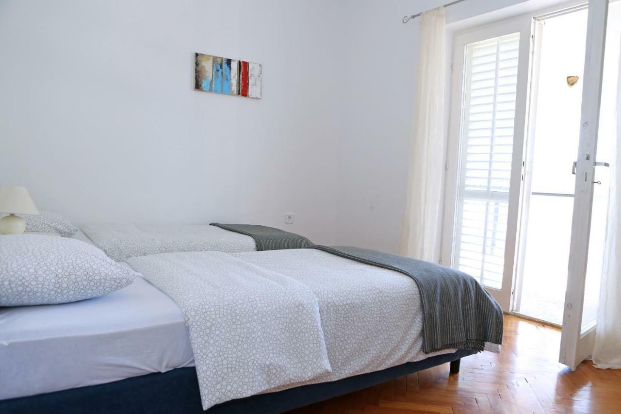 Apartman Charlie ヴーシ エクステリア 写真