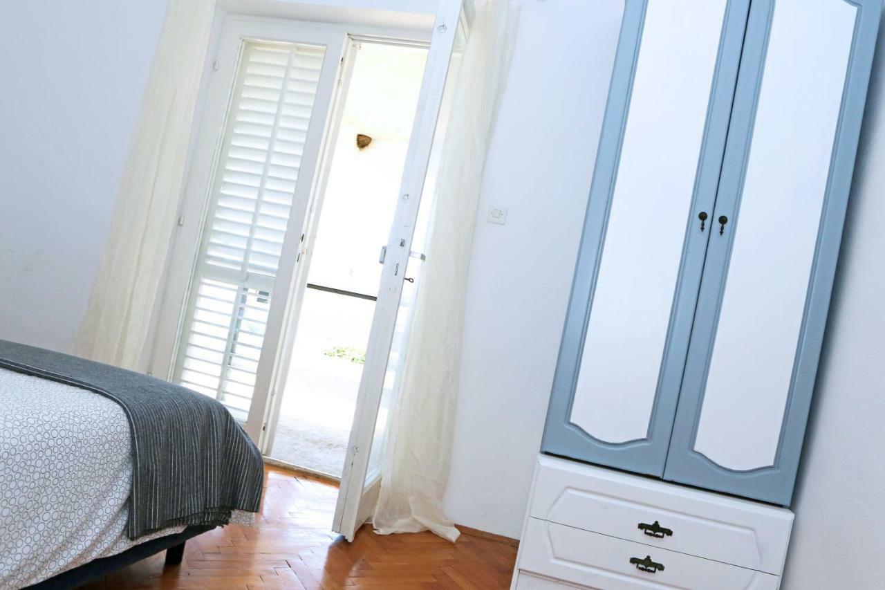 Apartman Charlie ヴーシ エクステリア 写真