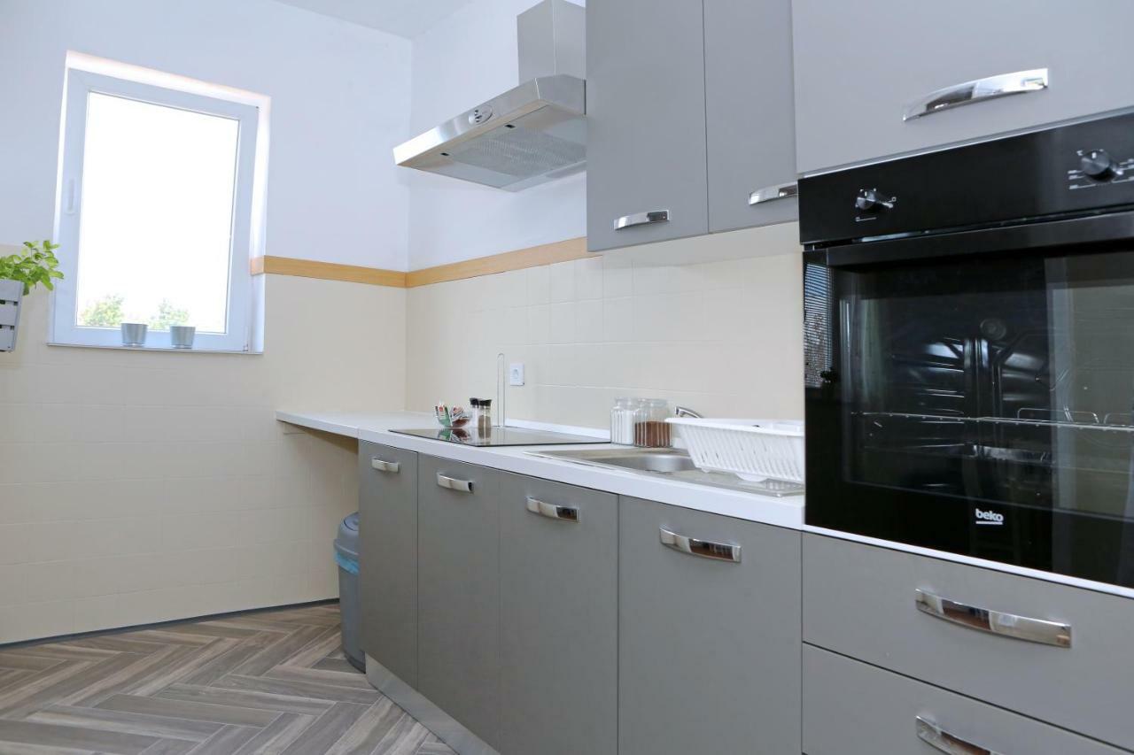Apartman Charlie ヴーシ エクステリア 写真
